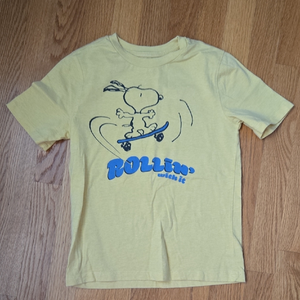 Garanimals Yellow Short Sleeve Tee with Cartoon Graphic